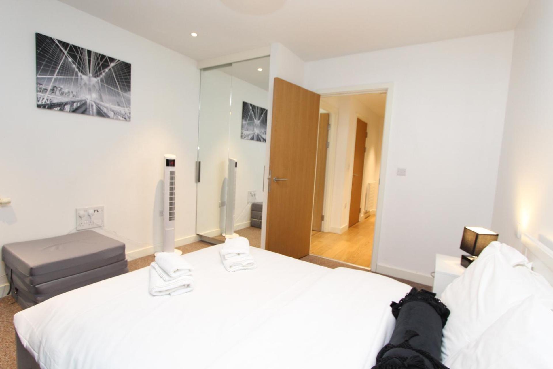 Spacious & Modern 1 Bedroom Close To Station In E16 Londýn Exteriér fotografie